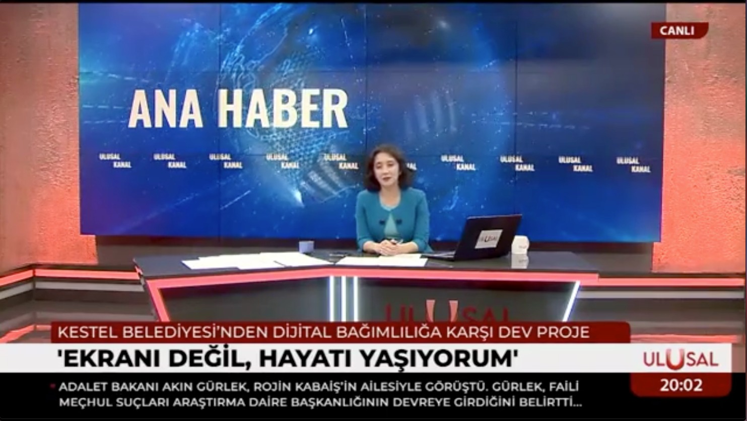 Ulusal Tv - Ekranı Değil Hayatı Yaşıyorum