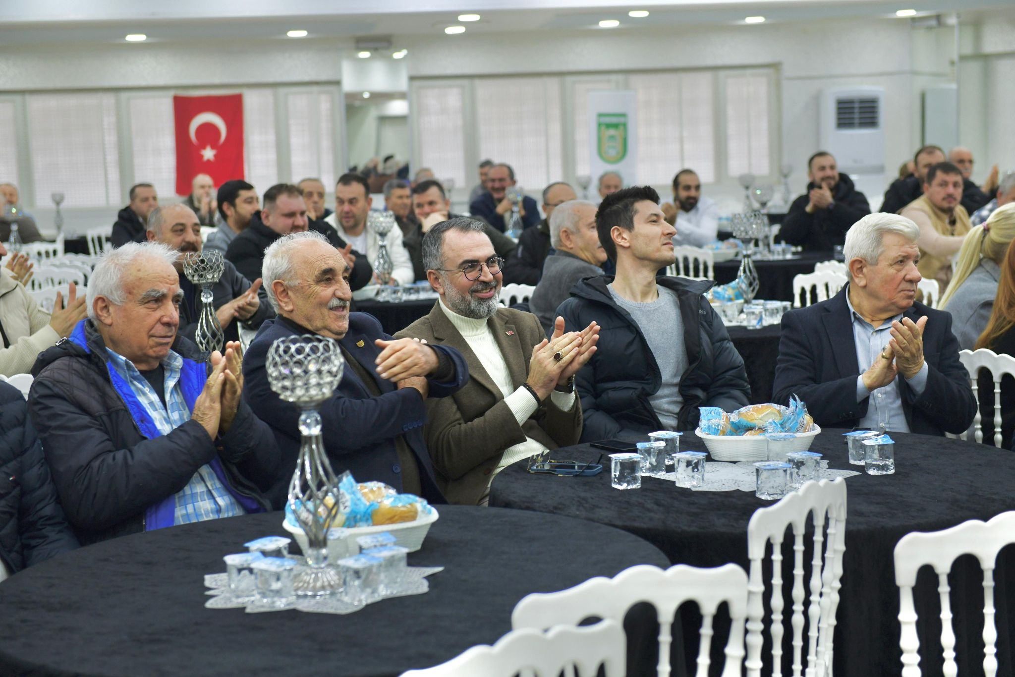 Esnafımızla omuz omuza, Kestel’imiz için çalışmaya devam edeceğiz.