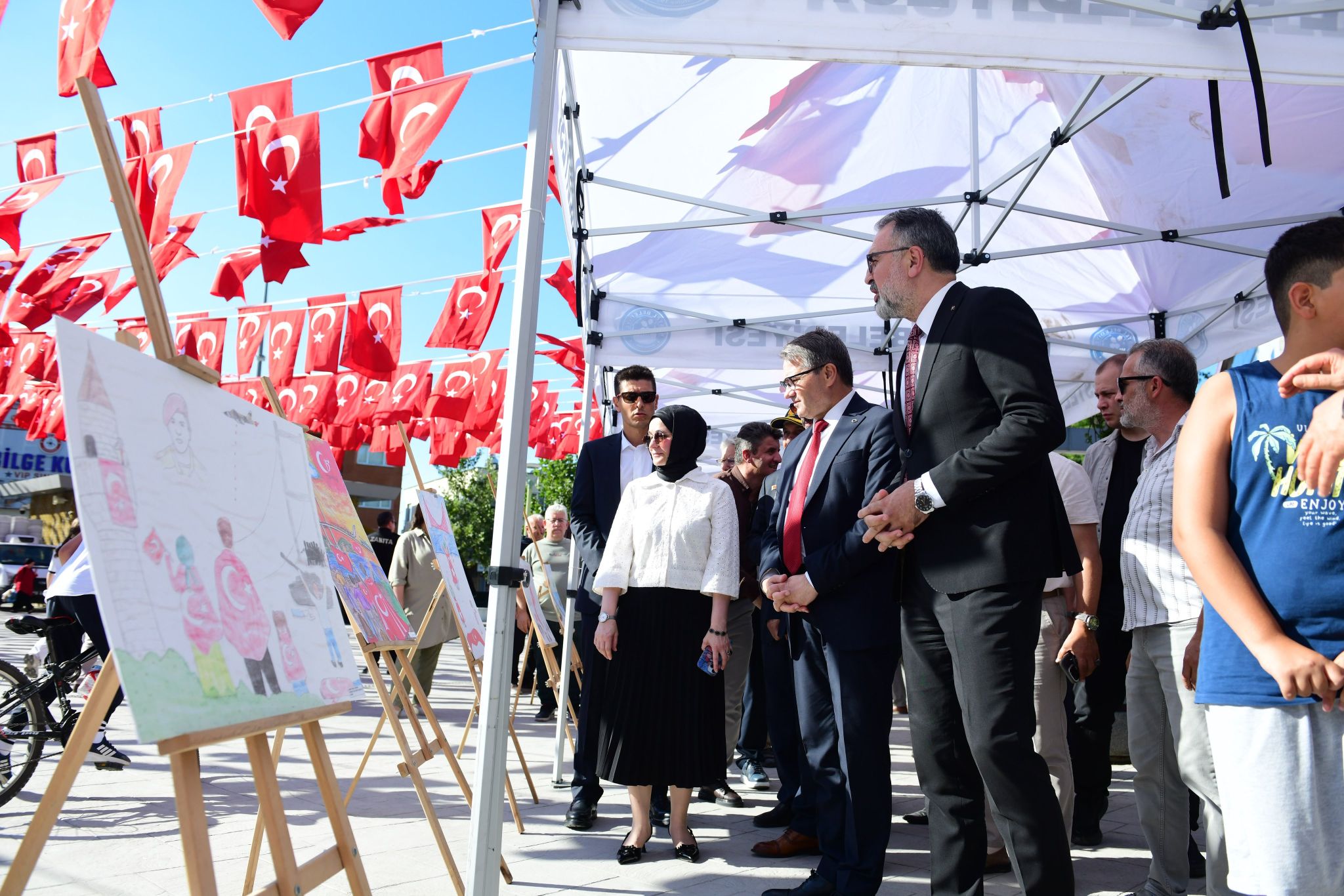 15 Temmuz'un hafızasını diri tutmak, milli birlik ve beraberlik ruhunu yaşatmak hepimizin ortak sorumluluğudur.