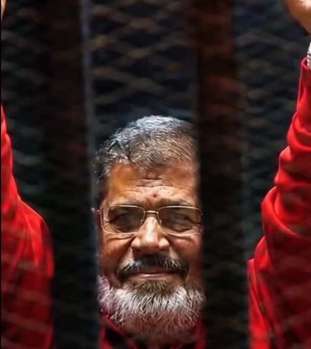 Şehit Muhammed Mursi ve yol arkadaşlarını rahmetle anıyorum.