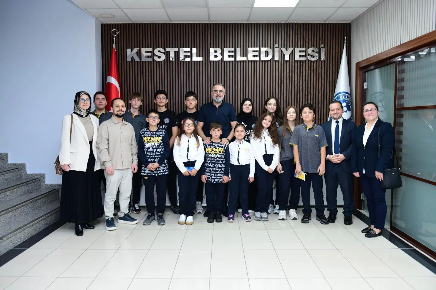 Mesafe Koleji’nin kıymetli öğrencilerini ve öğretmenlerini belediyemizde misafir ettik.